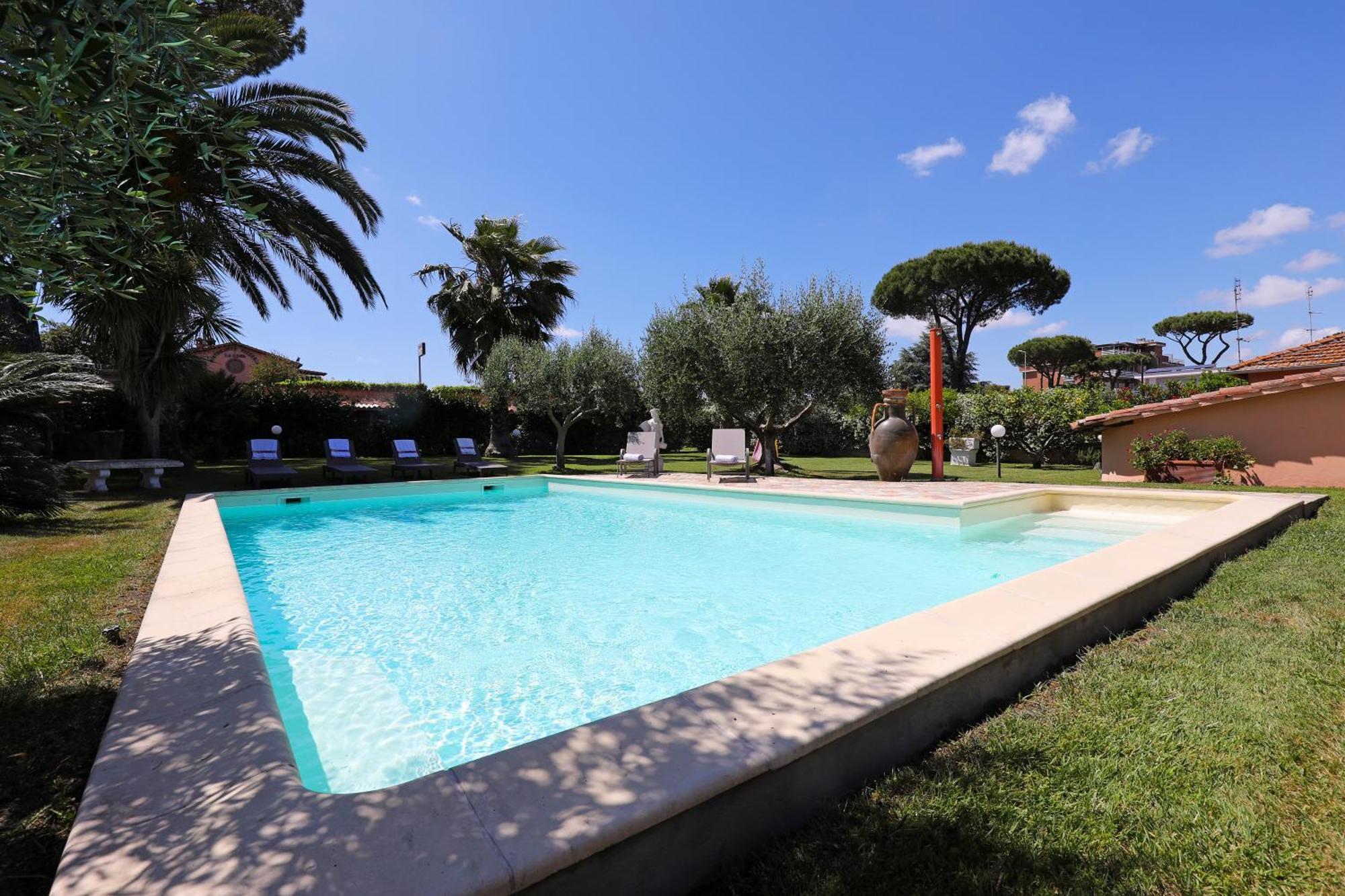 Pousada Con Piscina Roma